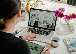 Hire Freelancing Web Designers / Developers | Web Designer Prices Comparison Websites