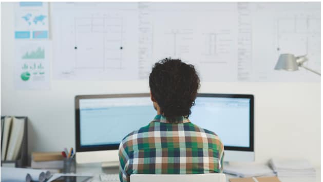 Hire Freelancing Web Designers / Developers | Advice From Web Development Expert In Canada